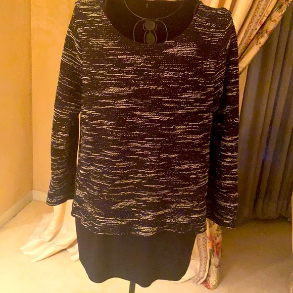 Top - Picture 2 of 5